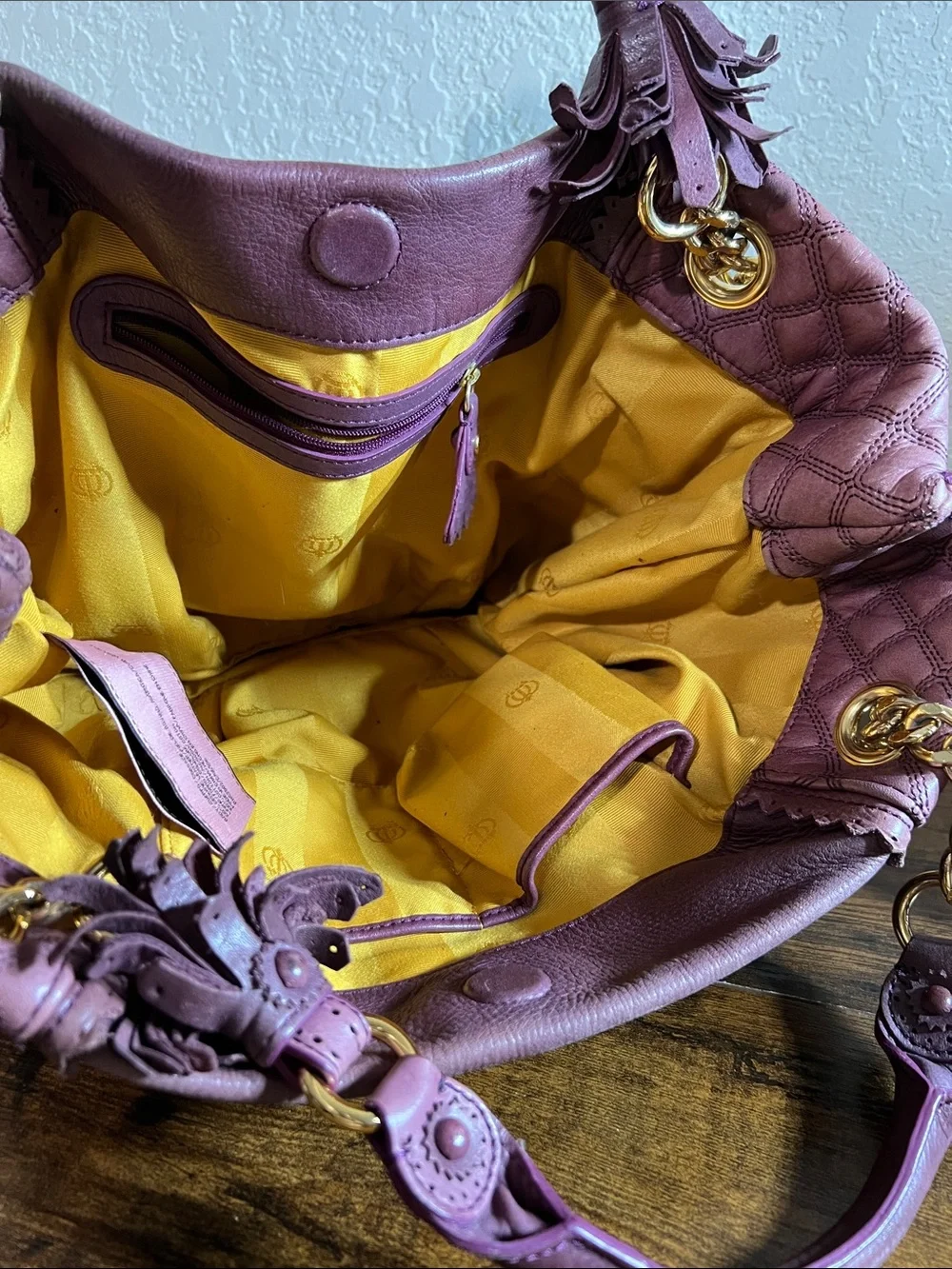 Beautiful Juicy Couture Plum Quilted Leather Hobo with Gold Chain